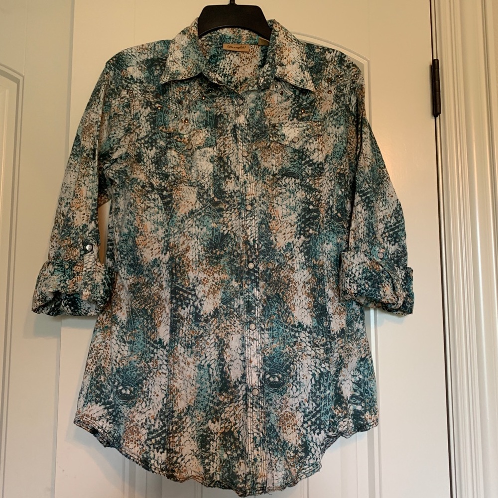 Ladies Wrangler Long Sleeve Pearl Snap Blouse